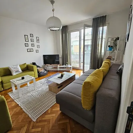 Cosy In The Heart Of Apartment Skopje