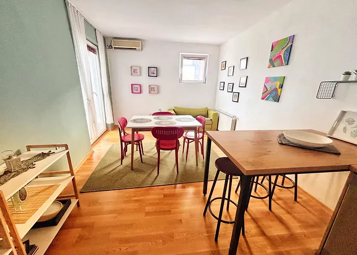 Cosy In The Heart Of Apartment Skopje