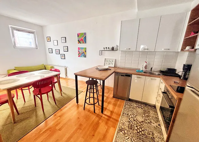 Cosy In The Heart Of Appartement